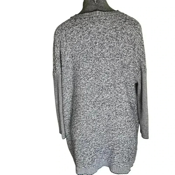 Cabi Oversized Long Sleeve Hi-Low Heavy Knit Pullover Sweater Fitted Sleeves XS - Picture 4 of 11